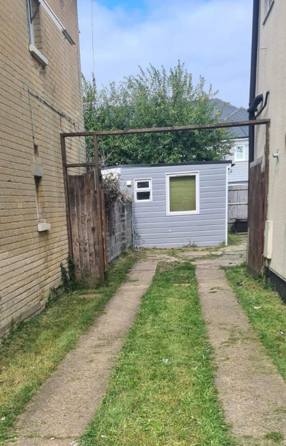Bournemouth - Self Contained Annex Appartamento Esterno foto